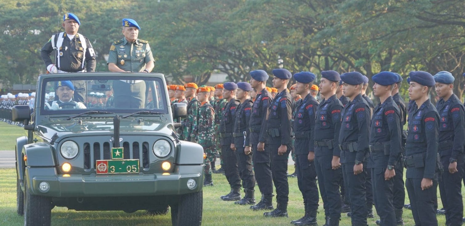 Irdam IM Kolonel Niko Fahrizal memimpin upacara gelar pasukan Operasi Penegakan dan Penertiban dan Operasi Yustisi Polisi Militer Tahun 2023, Rabu (8/3)