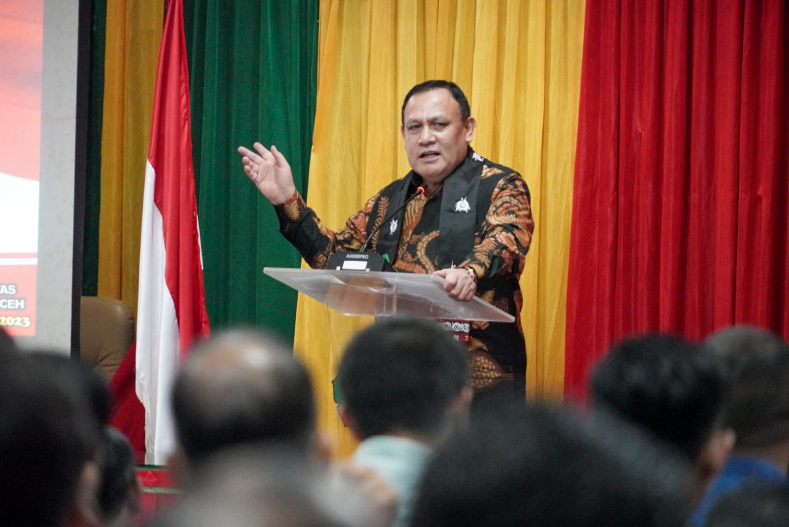 Ketua KPK Firli Bahuri menyampaikan kuliah umum di aula gedung Pascasarjana kampus UIN Ar-Raniry Banda Aceh, Rabu (15/3)