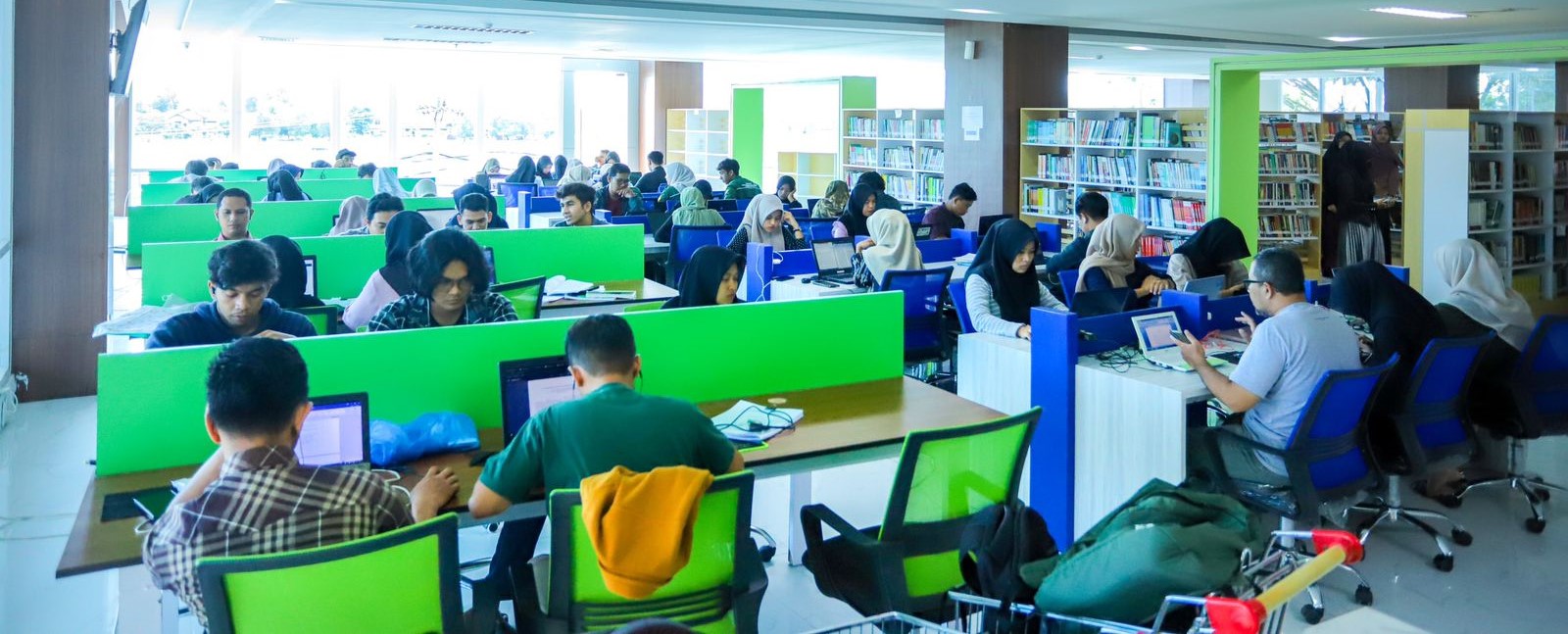 Suasana di Perpustakaan Aceh selama bulan suci Ramadan 1444 Hijriah