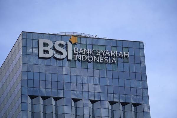 PT Bank Syariah Indonesia Tbk (BSI) merombak jajaran direksi dan komisarisnya, termasuk Direktur Information Technology dan Direktur Risk Management