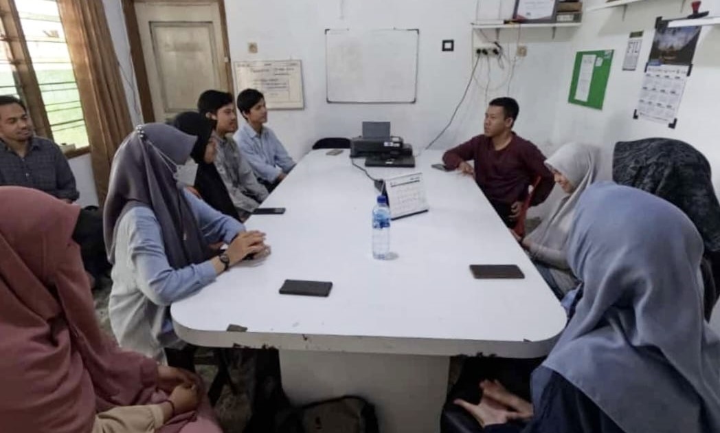Forum Jurnalis Lingkungan (FJL) Aceh meluluskan 15 orang sebagai peserta Sekolah Jurnalis Lingkungan (SJL) batch II Tahun 2023