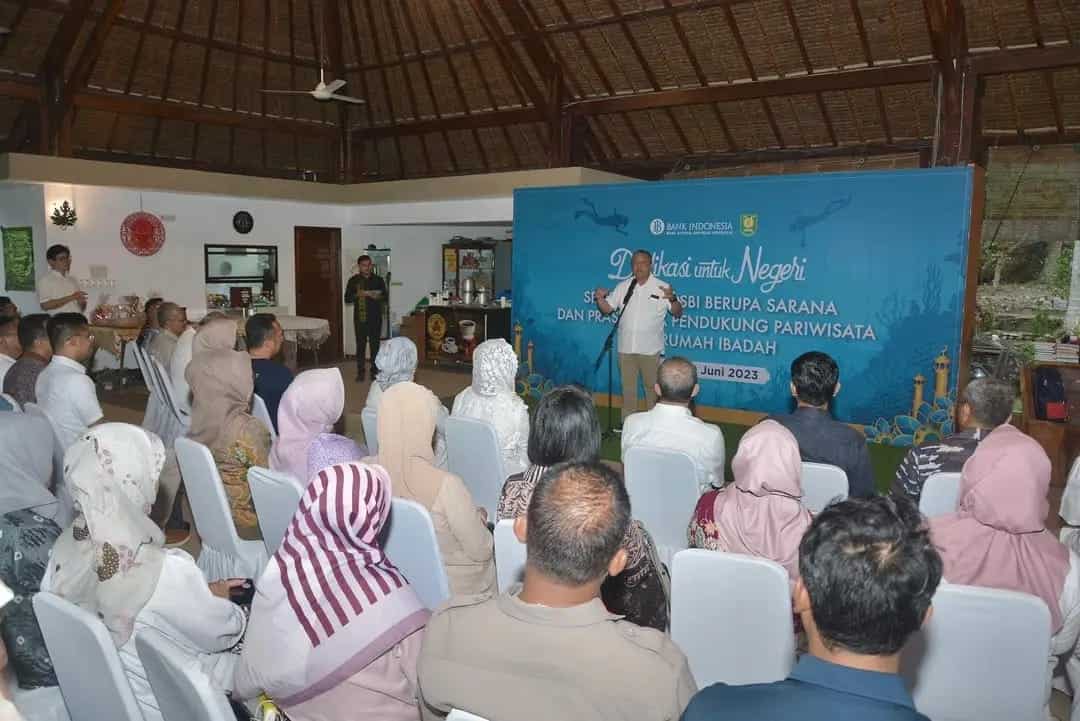 Gubernur Bank Indonesia Perry Warjiyo menyampaikan sambutan pada acara seremonial PSBI di Iboih, Sabang, Sabtu sore (10/6)