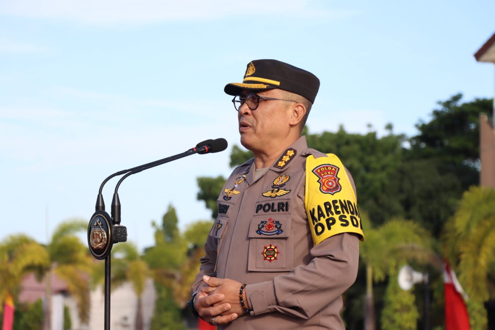 Karo Ops Polda Aceh Kombes Pol Heri Heryandi memimpin apel pagi di halaman Mapolda Aceh, Kamis (13/7)