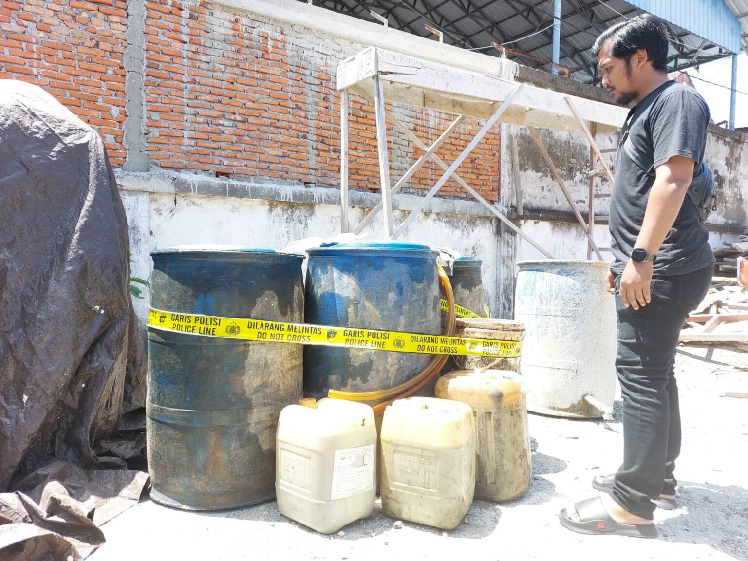 Satreskrim Polres Aceh Barat mengamankan barang bukti 650 liter Solar