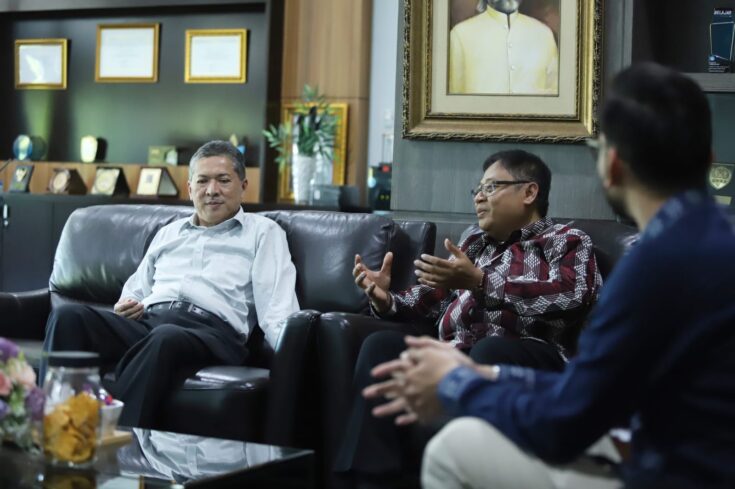 Rektor Universitas Syiah Kuala Prof Dr Ir Marwan menerima kunjungan Kepala Perwakilan Bank Indonesia Provinsi Aceh Rony Widijarto Puru Baskoro
