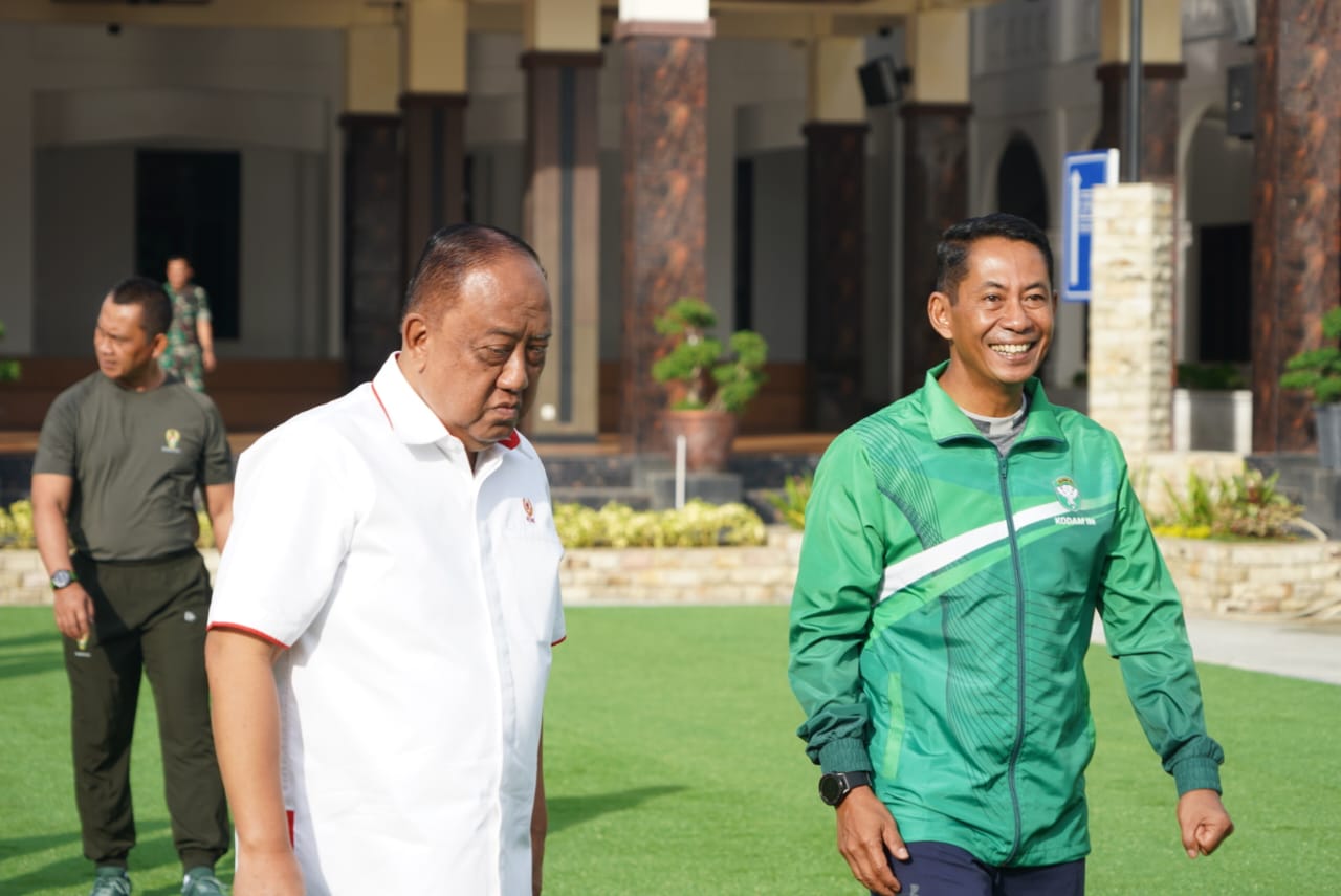 Pangdam IM Mayjen TNI Novi Helmy Prasetya menerima kunjungan Ketum KONI Pusat Letjen TNI (Purn) Marciano Norman, Jum'at (4/8)