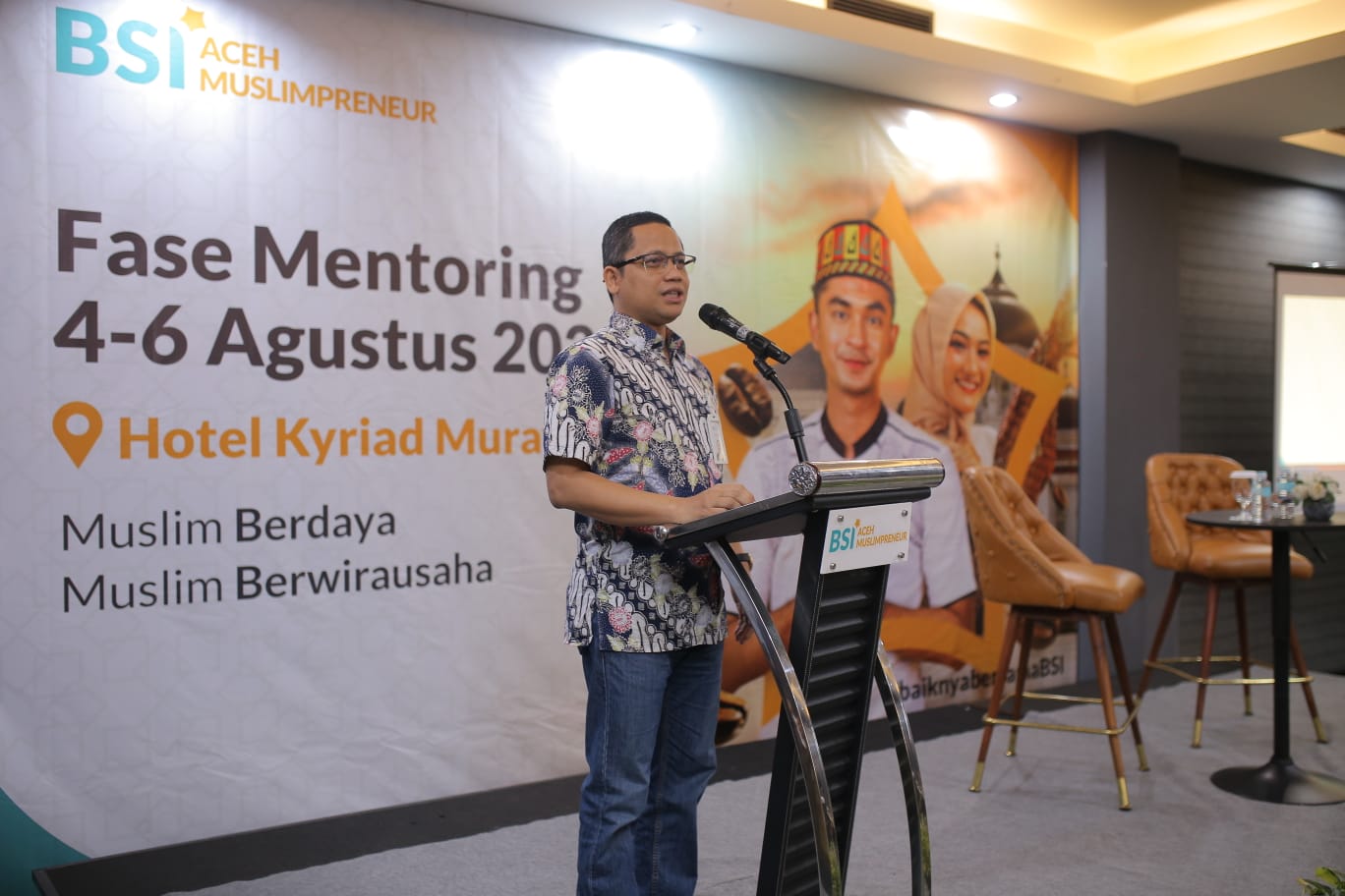 Regional CEO BSI Aceh Wisnu Sunandar membuka Fase Mentoring BSI Aceh Muslimpreneur