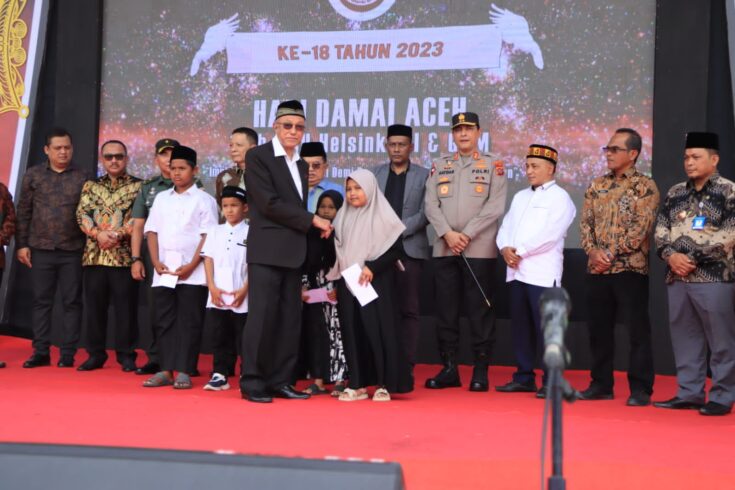 Peringatan 18 tahun Damai Aceh di Taman Sultanah Safiatuddin, Kota Banda Aceh, Selasa (15/8) dihadiri Jusuf Kalla, Wali Nanggroe Aceh Malik Mahmud Al-Haytar dan pejabat Forkopimda Aceh