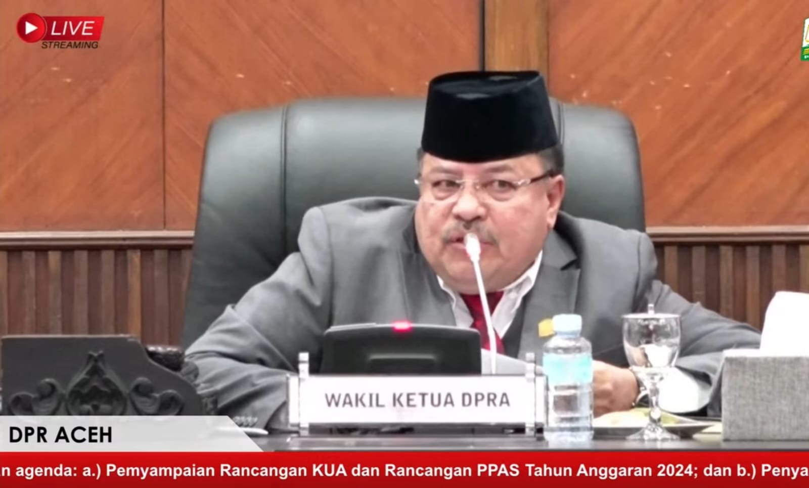 DPRA menunda rapat paripurna dengan agenda penyampaian Rancangan KUA dan PPAS Tahun 2024 yang dijadwalkan Senin (21/8) di Gedung Utama DPRA