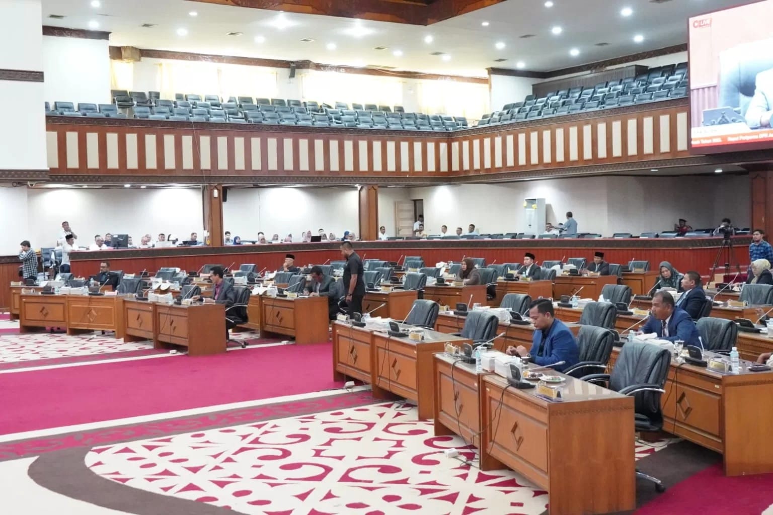 Rapat Paripurna DPRA dengan agenda Penyampaian Rancangan KUA-PPAS 2024, Jum'at (25/8) kembali ditunda karena Pj Gubernur Aceh Achmad Marzuki tidak hadir