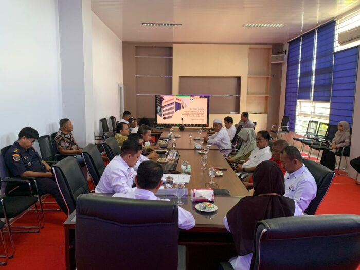 Ombudsman RI Perwakilan Aceh bekerja sama dengan Dinas Kelautan dan Perikanan (DKP) Aceh melaksanakan diskusi terkait perizinan penangkapan ikan terukur (PIT), Jum'at (25/8)