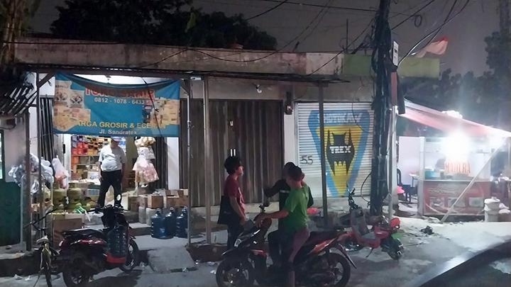 Lokasi jualan Imam Masykur di Jalan Sandratek, Kelurahan Rempoa, Kecamatan Ciputat Timur, Kota Tangerang Selatan. (Foto. Tempo)