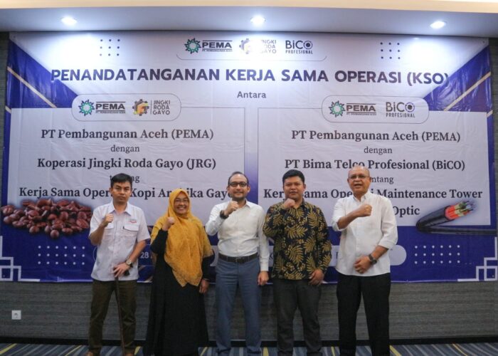 PT PEMA bersama PT Bima Telco Profesional dan Koperasi Kopi JRG menandatangani KSO terkait Maintenance Tower Fiber Optic dan kerja sama operasi Kopi Arabika Gayo di Hotel Kyriad Muraya Banda Aceh, Senin (28/8)