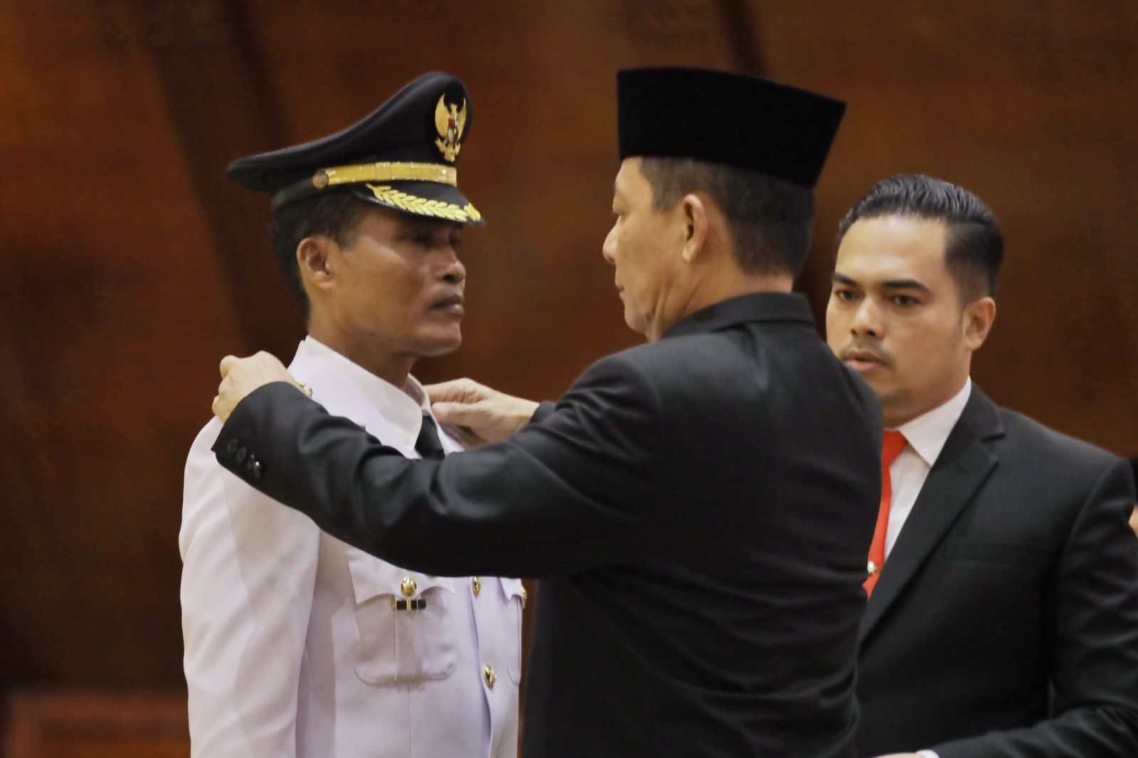 Pj Gubernur Aceh Achmad Marzuki melantik Syaridin SPd MPd sebagai Pj Wali Kota Langsa di Anjong Mon Mata Banda Aceh, Selasa sore (29/8)