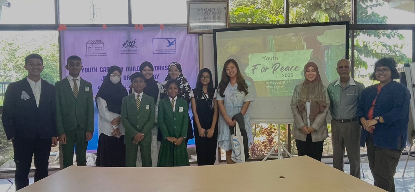 Saidil Mukammil Bawarith, santri Ma’had Aly Dayah MUDI Mesra Samalanga diundang ke Thailand untuk mempresentasikan Youth for Peace Empowering The Next Generation For Humanitarian Action, dalam program Youth Capacity Building Workshop, 12 - 16 Agustus 2023
