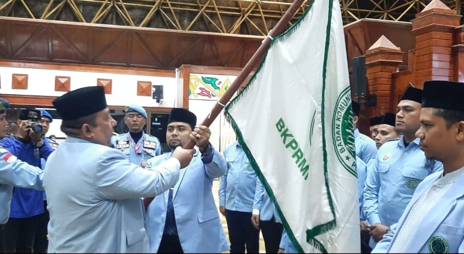 Pelantikan pengurus DPW Badan Komunikasi Pemuda Remaja Masjid Indonesia (BKPRMI) Aceh periode 2023-2027, di Anjong Mon Mata, Banda Aceh, Selasa malam (29/8)