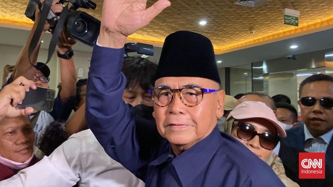 Bareskrim Polri menetapkan Pimpinan Ponpes Al-Zaytun Indramayu Panji Gumilang sebagai tersangka kasus dugaan penistaan agama Foto: (CNN Indonesia/Patricia Diah Ayu Saraswati)