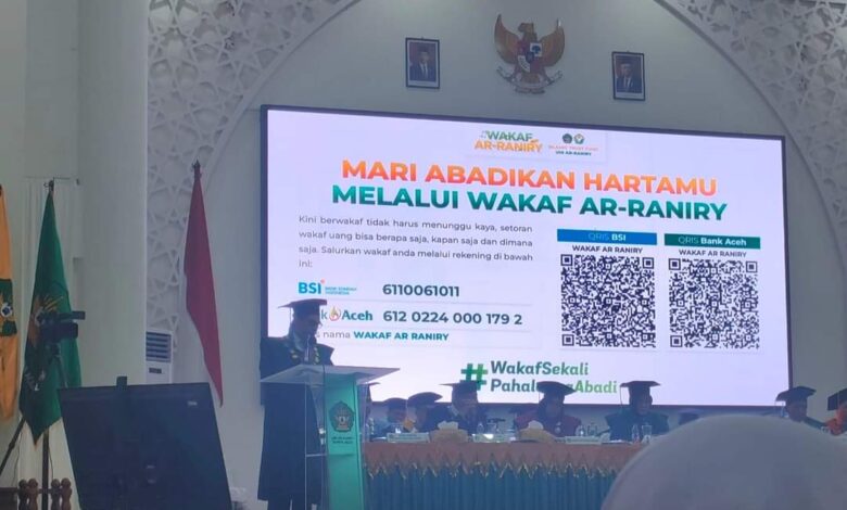 Rektor UIN Ar-Raniry Prof Dr Mujiburrahman MAg meluncurkan program Wakaf Ar-Raniry, Selasa (19/9)
