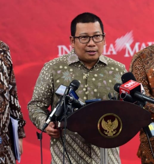 Presiden Joko Widodo menunjuk Kepala Badan Pangan Nasional Arif Prasetyo Jadi Plt Menteri Pertanian