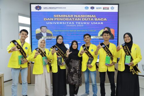 Mahasiswa FISIP Universitas Teuku Umar (UTU) Noka Omalia dan Cut Annisa Fitriati terpilih sebagai Duta Baca UTU Meulaboh Tahun 2023
