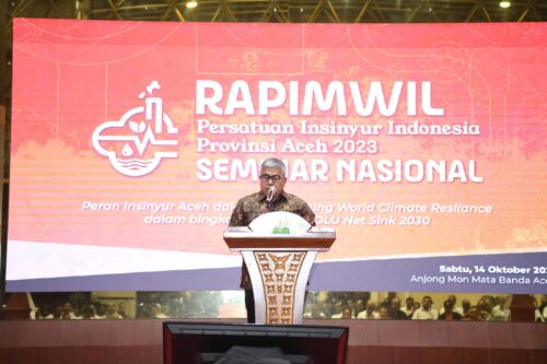 Sekda Bustami Hamzah membuka Rapat Pimpinan Wilayah Persatuan Insinyur Indonesia (PII) Provinsi Aceh, di Anjong Mon Mata, Sabtu (14/10)