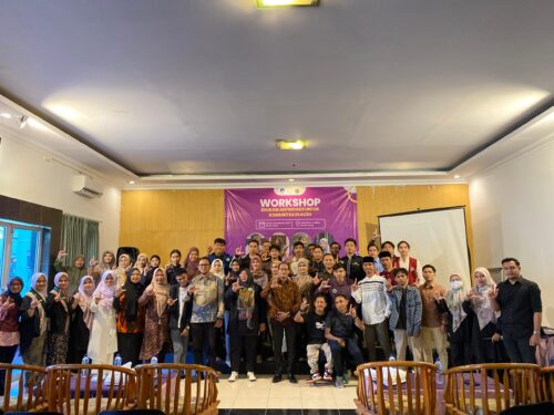 Masyarakat Anti Fitnah Indonesia (Mafindo) Wilayah Aceh melaksanakan workshop edukasi anti hoaks bagi 50 komunitas di Aceh, yang dilaksanakan di Plum Hotel Lading Banda Aceh, Kamis (26/10)
