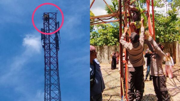 Nek Ainsyah (65), nekat memanjat tower Telkomsel setinggi 72 meter di Desa Bandar Baro, Kecamatan Indra Makmur, Aceh Timur, Kamis (26/10)
