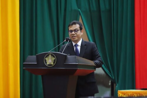 Wakil Menteri Kominfo Nezar Patria menyampaikan orasi ilmiah pada Dies Natalis ke-41 FK USK di Gedung AAC Dayan Dawood, Banda Aceh, Kamis (26/10)