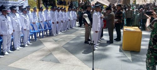 Pelantikan 31 keuchik di Kabupaten Aceh Barat digelar Kamis (2/11) di Komplek Makam Pahlawan Nasional Teuku Umar Gampong Mugo Cut, Kecamatan Panton Reu