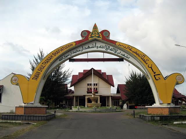 Taman Suthanah Safiatuddin, Lampriet, Kota Banda Aceh, tempat berlangsungnya Pekan Kebudayaan Aceh (PKA) ke-8