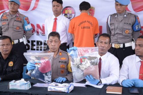 Sat Reskrim Polres Langsa meringkus seorang oknum pimpinan dayah di Kota Langsa berinisial MR (38), warga Gampong Seulalah Baro Kecamatan Langsa Lama, karena diduga melakukan rudapaksa terhadap dua orang santriwati