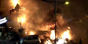 Serangan roket Hamas dan Hizbullah membombardir Israel, Kamis malam (2/11) waktu setempat