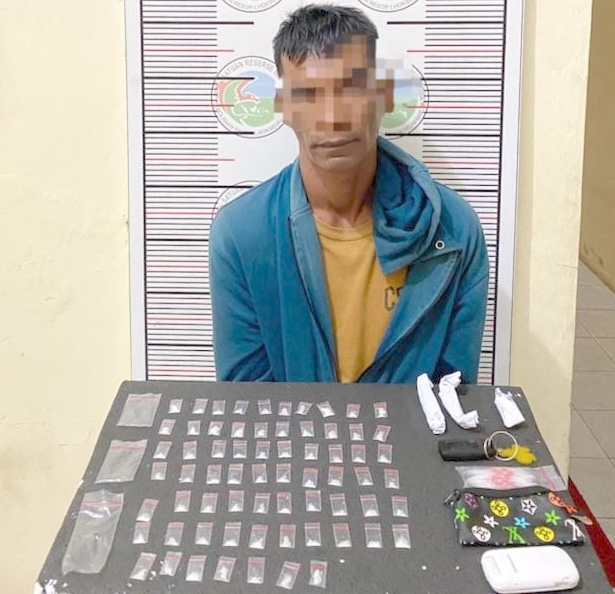 Tim Opsnal Satreskoba Polres Lhokseumawe menciduk NA (48), seorang nelayan di Dusun Besi Tua, Desa Hagu Teungoh, Kecamatan Banda Sakti, Kota Lhokseumawe, Senin (20/11) sekitar pukul 22.00 WIB