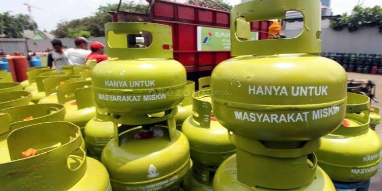 Pemko Banda Aceh menggelar Operasi Pasar Khusus LPG kg pada 30 November 2023 di Kantor Diskopukmdag Banda Aceh