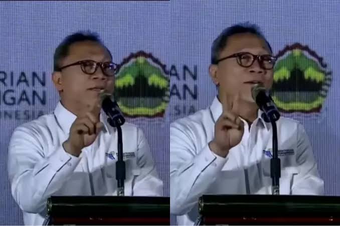 Menteri Perdagangan sekaligus Ketua Umum PAN Zulkifli Hasan (Zulhas) menjadikan ibadah shalat umat Islam sebagai bahan candaan dan lelucon