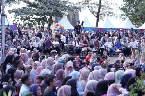 Sejak berlangsungnya Ujung Barat Festival pada 19-21 Desember 2023 di Kota Sabang, omzet pelaku UMKM melejit