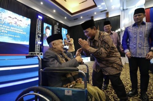 Calon presiden nomor urut 2 Prabowo Subianto menyampaikan permintaan maaf lantaran tidak pernah berkunjung ke Aceh usai kalah di Pilpres 2019 karena bokek
