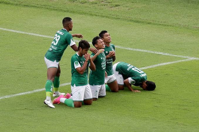 PSMS Medan lolos ke 12 Besar Liga 2, setelah bermain imbang 2-2 melawan Sriwijaya FC