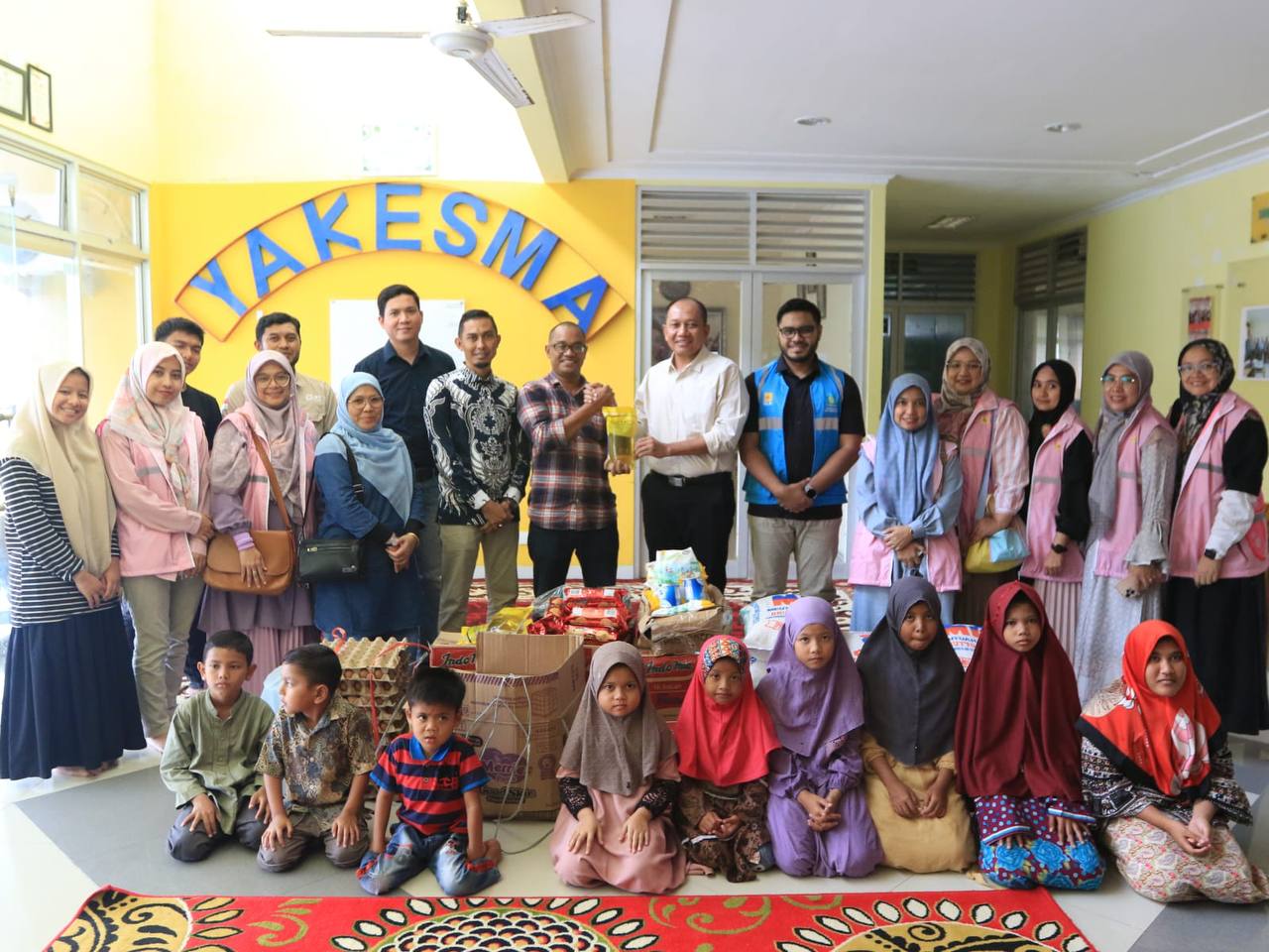 Manajemen PLN UID Aceh bersama Srikandi PLN melakukan kegiatan Berbagi Kebahagian Kepada Anak Yatim di 4 panti asuhan yang ada di Banda Aceh dan Aceh Besar