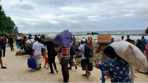 Pengungsi Rohingya di Sabang saat dipindahkan ke Dermaga CT-1 BPKS