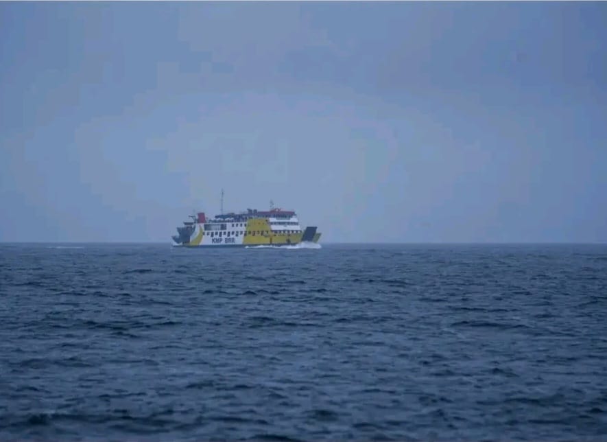 Kapal penyeberangan dari Ulee Lheue ke Sabang tertunda berlayar akibat cuaca buruk