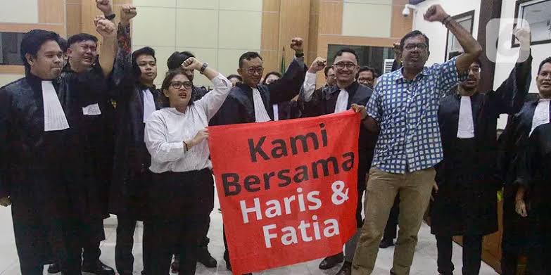 Majelis hukum PN Jakarta Timur memvonis bebas Haris Azhar dan Fatia Maulidiyanti dalam perkara dugaan pencemaran nama baik Menko Luhut Binsar Pandjaitan