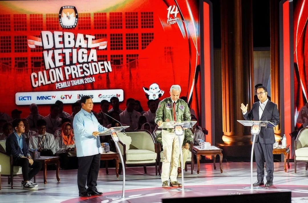 Debatnya ketiga calon presiden diikuti Anies Baswedan, Prabowo Subianto dan Ganjar Pranowo pada Ahad malam (7/1)