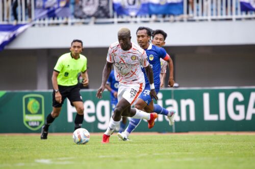Laga PSIM Yogyakarta vs Persiraja Banda Aceh babak 12 Liga 2 2023/2024 di Stadion Mandala Krida, Yogyakarta, Rabu (17/1/2024). (Foto: Dok. MO Persiraja)