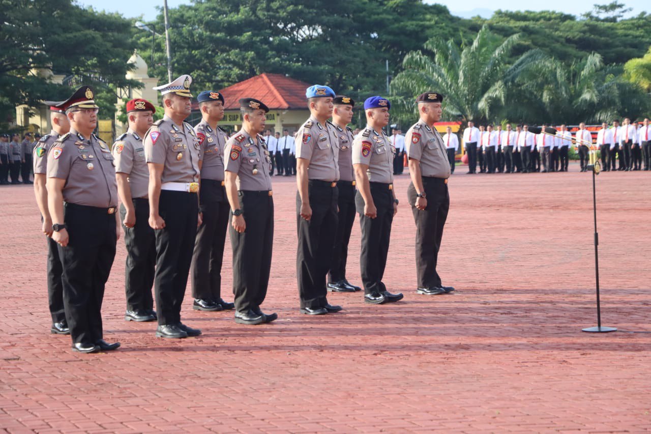 Sebanyak 994 personel Polri di jajaran Polda Aceh memperoleh kenaikan pangkat setingkat lebih tinggi periode 1 Januari 2024