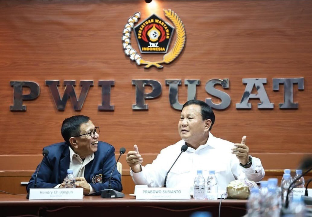 Calon Presiden nomor urut 2 Prabowo Subianto menghadiri dialog dengan PWI Pusat di Gedung Dewan Pers, Jakarta, Kamis, 4 Januari 2023. (Foto: Dok. PWI Pusat)