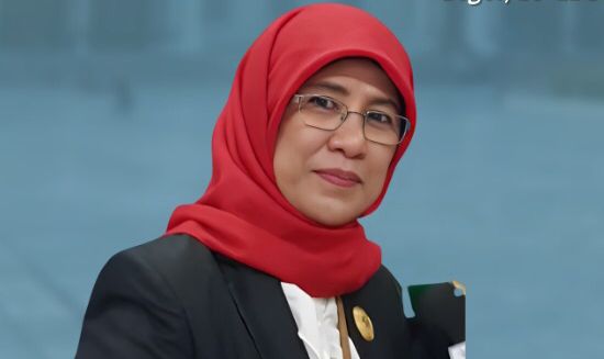 Panitera Mahkamah Syar'iyah Banda Aceh Ratna Juita SAg SH MH