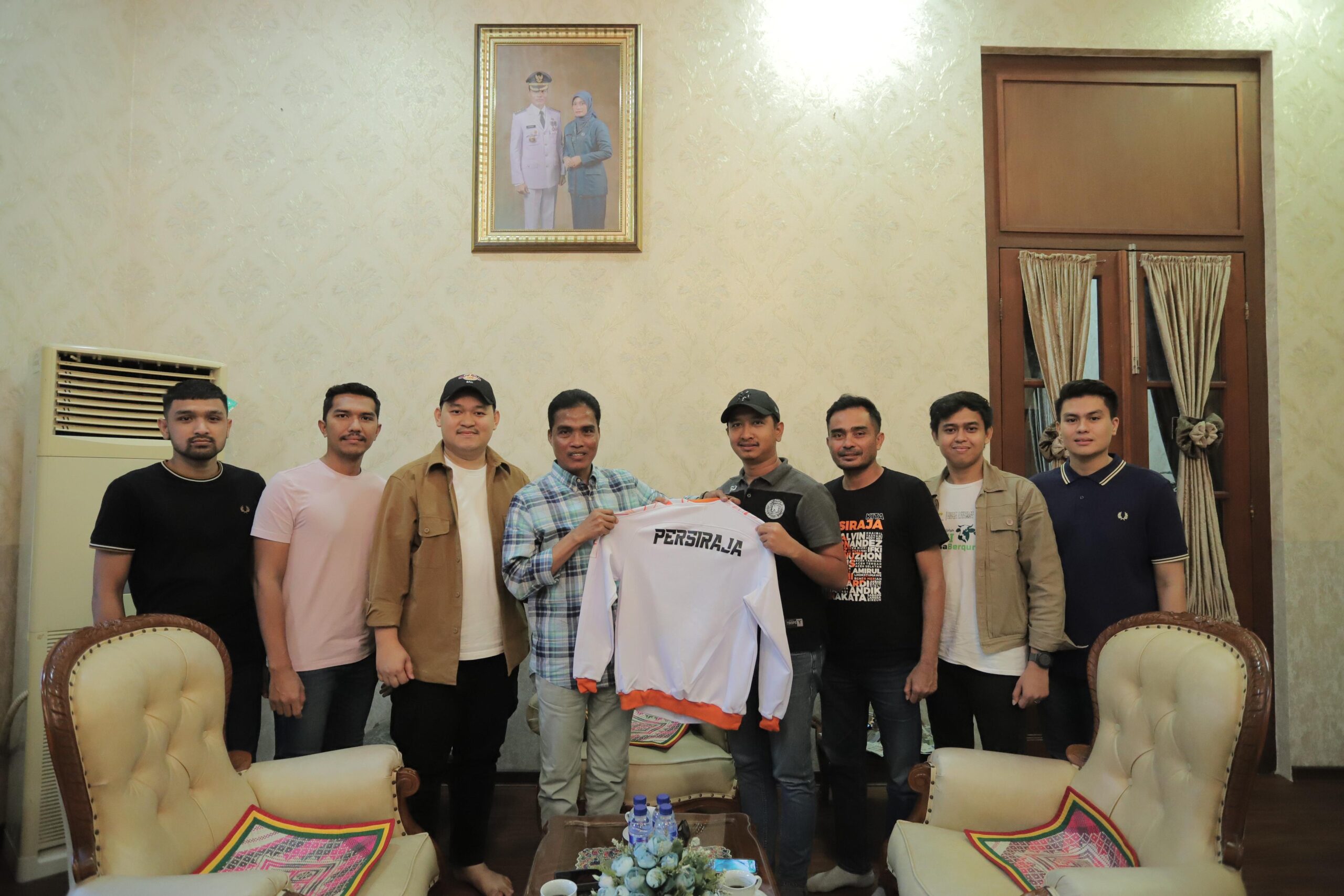 Pj Walikota Langsa Syaridin memberikan dukungan penuh kepada Persiraja Banda Aceh yang saat ini bermarkas di Stadion Langsa