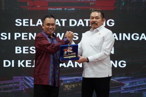 Ketua Komisi Pengawas Persaingan Usaha (KPPU) M Fanshurullah Asa menemui Jaksa Agung ST Burhanuddin, Rabu (7/2)