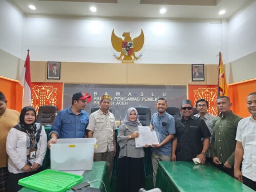 Pengurus DPW PKS Aceh melaporkan dugaan penggelembungan suara PDIP untuk DPR RI di Dapil Aceh 1